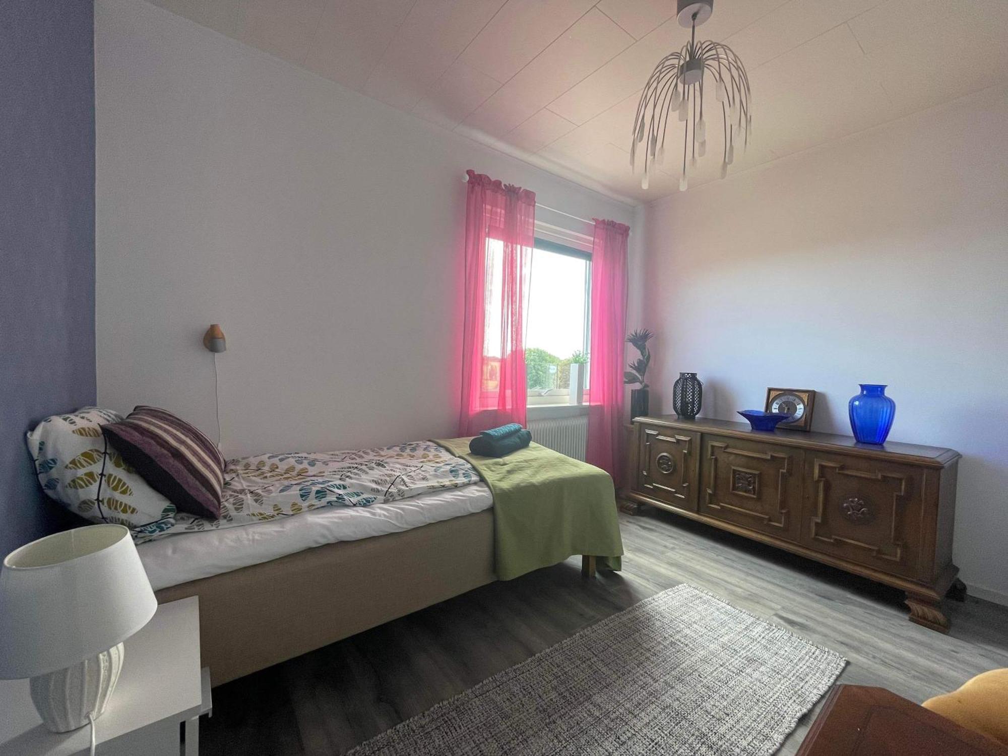 Oedeshoeg Modernt Och Stilfullt B&B Bagian luar foto